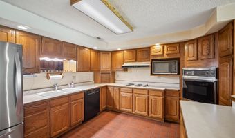 7067 NW 28th St, Ankeny, IA 50023