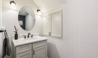 15 Wondy Way, Danbury, CT 06811