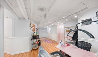 15 Thomas St, North Providence, RI 02911