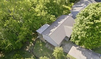 636 Dublin Dr, Andover, KS 67002