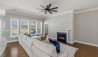893 Deepwood Ct, Boiling Springs, SC 29316