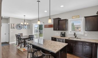 2618 3rd Ave SW, Altoona, IA 50009