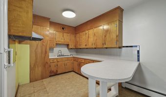 34-36 Crandall St, Adams, MA 01220