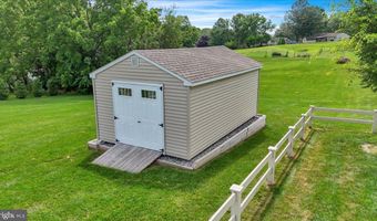 355 WESTVIEW Dr, Akron, PA 17501