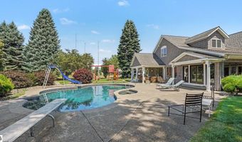 115 Golfside Dr, Alma, MI 48801