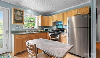 1786 Fork Mountain Rd, Bakersville, NC 28705