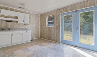 379 Greenwood Dr, Biloxi, MS 39531