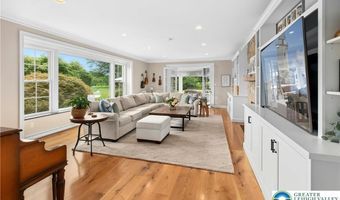 2458 Riverbend Rd, Allentown, PA 18103