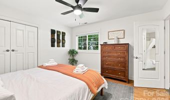 27 29 & 31 A/B Brown Rd, Asheville, NC 28806