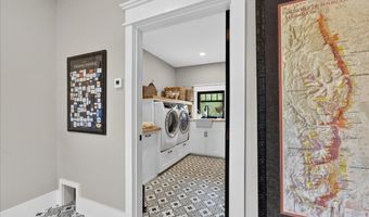 16 Blacks Lndg, Belfast, ME 04915
