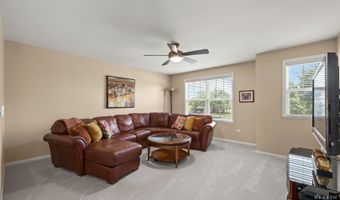 1600 Creeks Crossing Dr, Algonquin, IL 60102