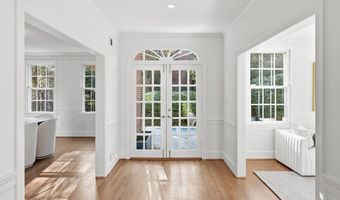 3402 R St NW, Washington, DC 20007