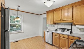 1819 Arnold Dr, Charlotte, NC 28205