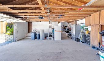 19678 Red Feather Rd, Apple Valley, CA 92307
