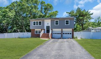 3 Widgeon Dr, Bayville, NJ 08721