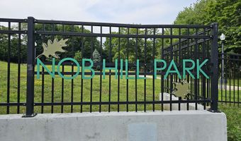39 Nob Hill Cir B, Bridgeport, CT 06610