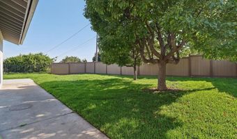 1895 Laurel Rd, Oceanside, CA 92054
