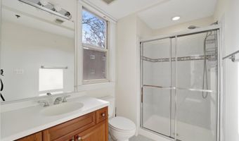 1555 N COLONIAL Ter 601, Arlington, VA 22209