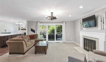 705 Lake Trl, Aurora, OH 44202