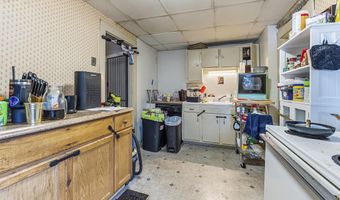 48 Drummond St, Auburn, ME 04210