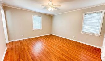 7040 Creswell Dr, Shreveport, LA 71106