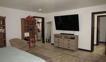 27 W Compress Rd, Artesia, NM 88210