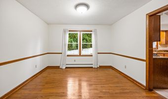 14 Colonial Ct, Cheshire, CT 06410
