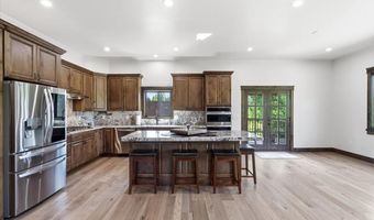 216 Mara Mdws, Athol, ID 83801