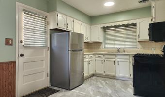 660 W Central Rd, Arlington Heights, IL 60005