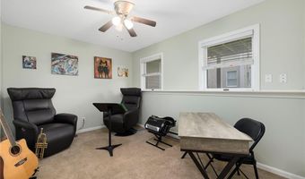 414 North Ln, Bristol, RI 02809