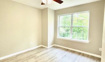 27 Oyster Bay, Absecon, NJ 08201