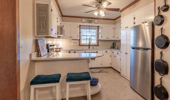 101 Callaham Dr, Belton, SC 29627
