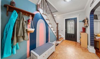 38 Hope St, Attleboro, MA 02703
