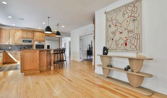 108 Oak Trl, Bolton, MA 01740