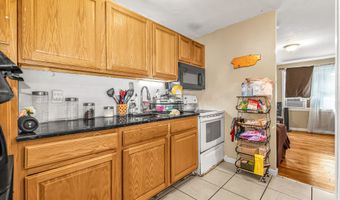 242 Pearl Harbor St, Bridgeport, CT 06610