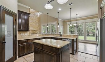 209 Ellis Creek Dr, Weatherford, TX 76085