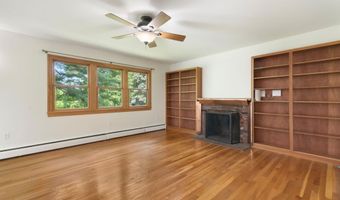138 Wantastiquet Dr, Brattleboro, VT 05301