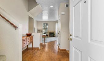 6151 Calle Mariselda 302, San Diego, CA 92124