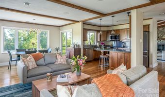79 Horizon Hill Rd, Asheville, NC 28804