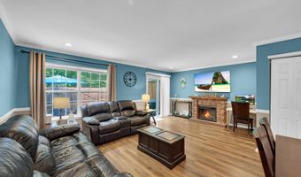 5 Shearwater Holw 5, Bayville, NJ 08721