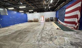 61 E Main St, Cowley, WY 82420