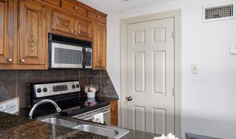 2045 N 3rd St #222, Baton Rouge, LA 70802