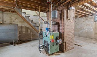 50 Loring Ave, Auburn, ME 04210