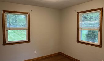 2894 Park, Adrian, MI 49221
