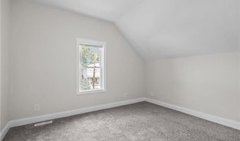 358 Pawtuxet Ave, Warwick, RI 02888