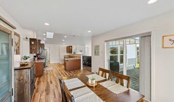 2669 CEDAR LOOP Dr, Bandon, OR 97411