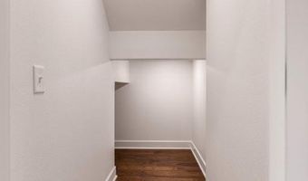 2 Hebrides Cir, Bella Vista, AR 72715