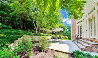 8011 SUMMER MILL Ct, Bethesda, MD 20817