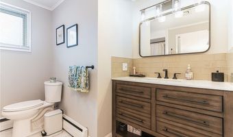 25 Stony Brook Dr, Cranston, RI 02920