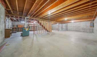2232 N CLOUDVIEW Dr, Appleton, WI 54914